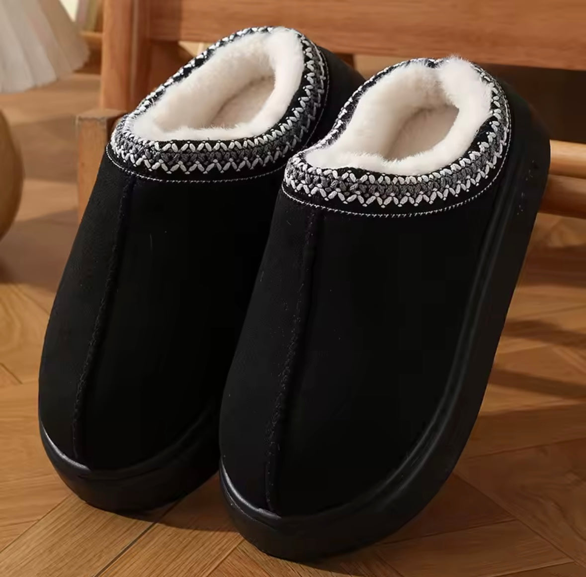 Fluffy Platform Slippers – Plush Winter Comfort (Women)