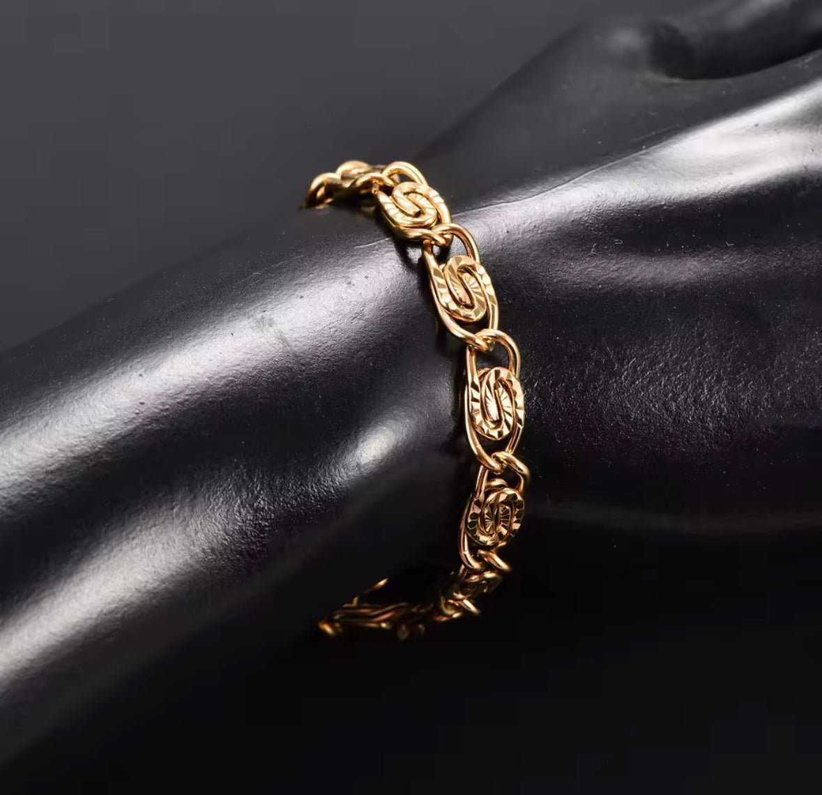 Minimal Paperclip Chain Bracelet – Gold & Silver Stainless Steel